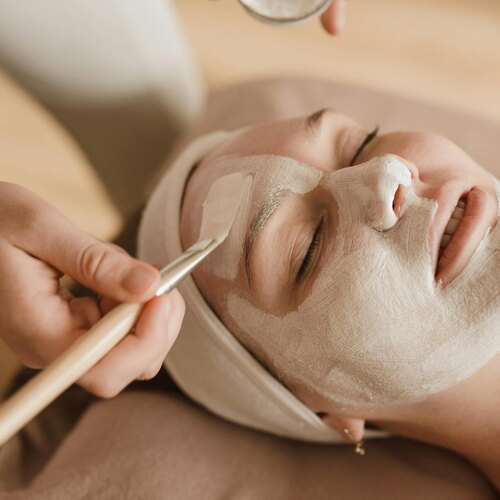 Why Every Esthetician Needs an Online Booking System: Boost Efficiency and Revenue