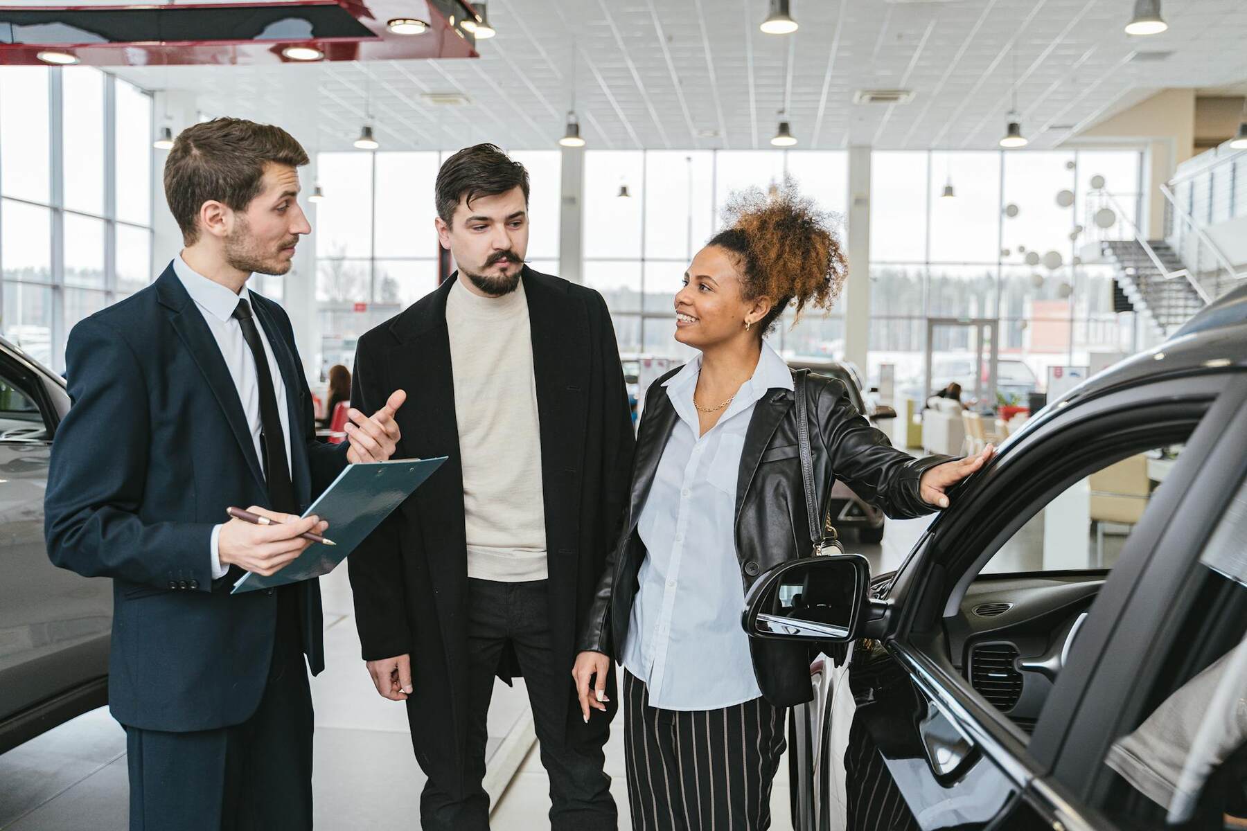 How to Plan Your Day as a Car Salesman: Tips for Maximum Productivity and Sales