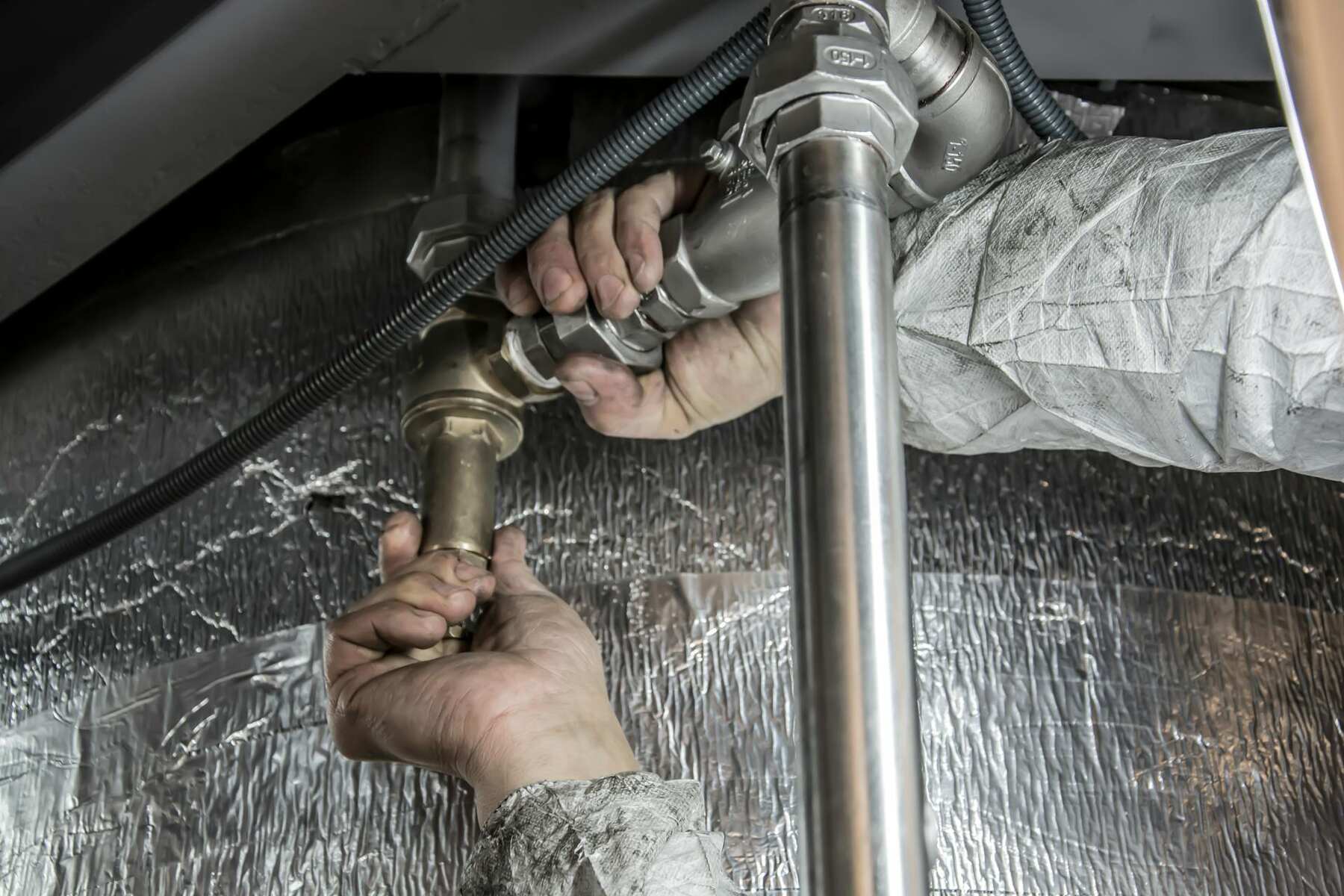 The 5 Best Booking Systems for Plumbers: Simplify Your Appointments Today