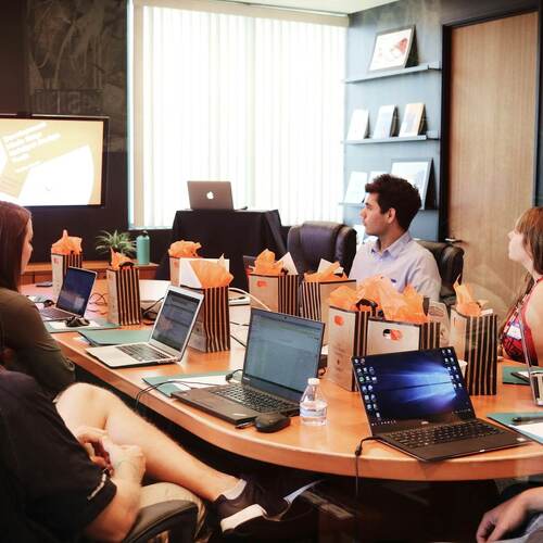 How to Manage Too Many Meetings: Tips for Staying Productive and Organized